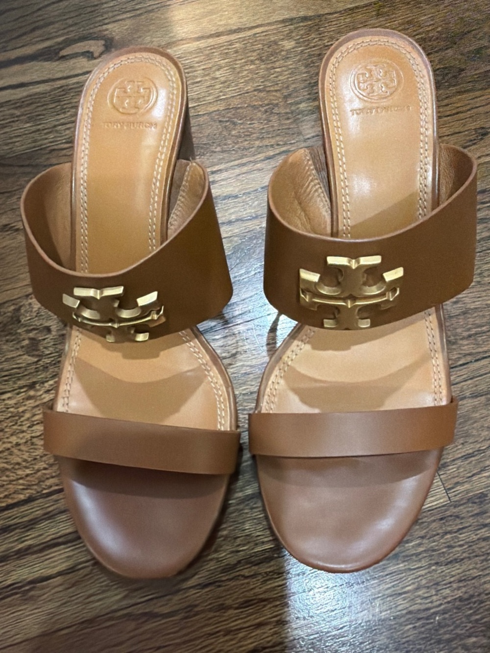 Tory Burch Everly Wedge size 9 1/2.